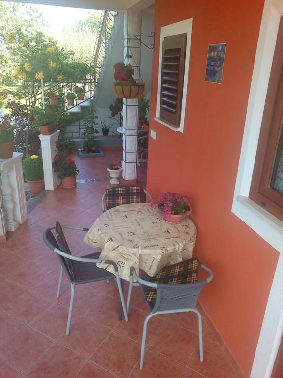 Apartment Gogo Umag Ngoại thất bức ảnh